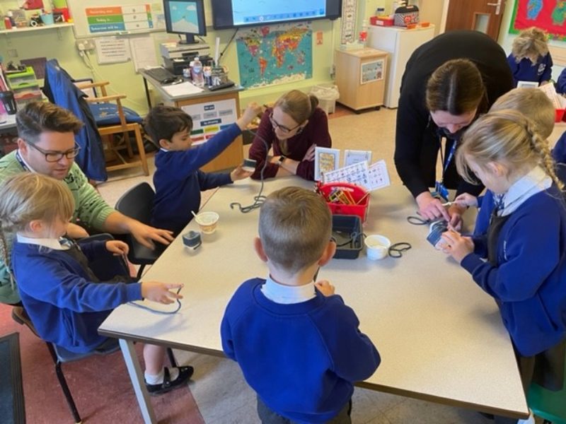 Pupils at Carters show Cat how they