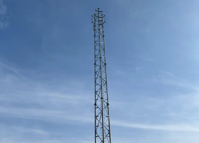 New mast installed in Lancaster! Photo credit: Cat Smith MP